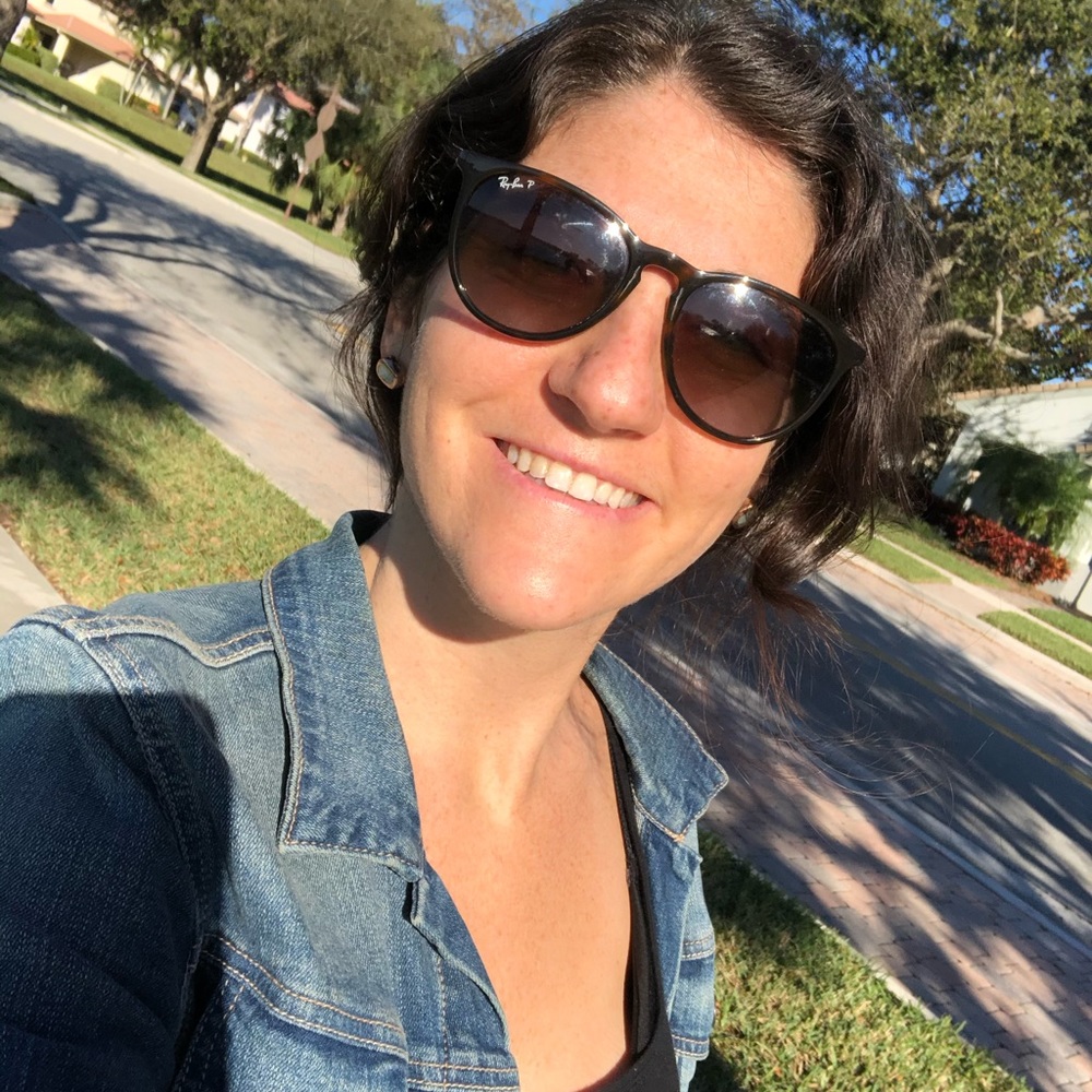 Meet your Posher, Lindsey